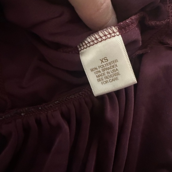 Arden B maroon peplum velour top size XS in excellent like-new condition - Picture 4 of 4